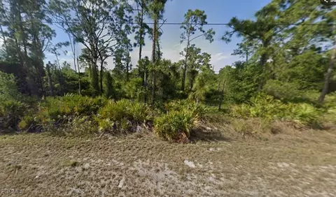 909 Butler St E, Lehigh Acres, FL 33974