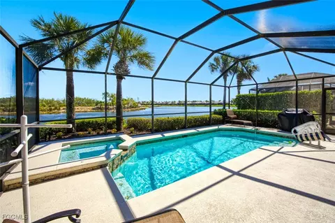 10037 Oakhurst Way, Fort Myers, FL 33913