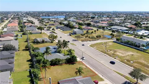 1009 Cape Coral Pkwy W, Cape Coral, FL 33914