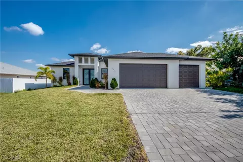 4025 SW 2nd Ct, Cape Coral, FL 33914