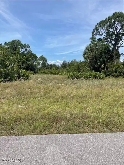 317 Pearson St, Lehigh Acres, FL 33974