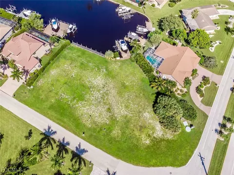 14740 Caleb Dr, Fort Myers, FL 33908