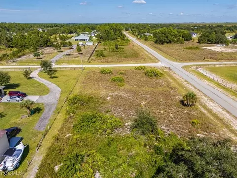 7717 7th Ter, Labelle, FL 33935 photo 10