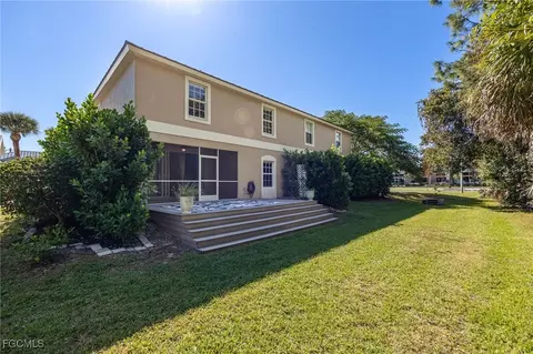9792 Glen Heron Dr, Bonita Springs, FL 34135