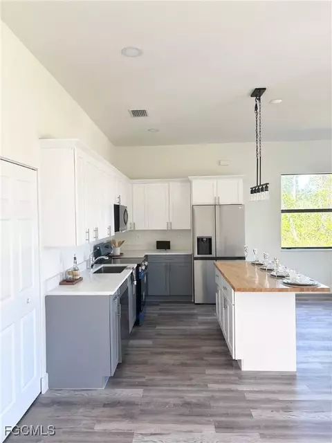 411 Eisenhower Blvd, Lehigh Acres, FL 33974 photo 11