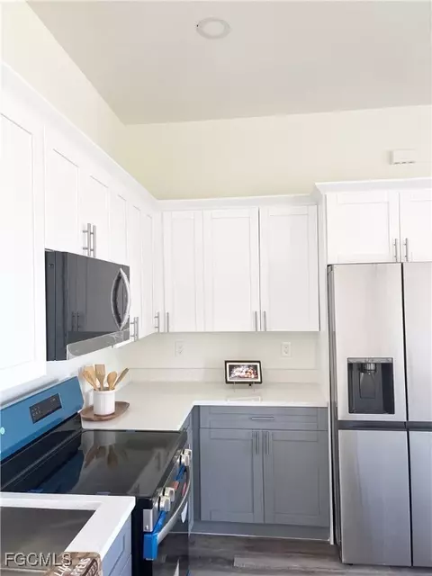 411 Eisenhower Blvd, Lehigh Acres, FL 33974 photo 9