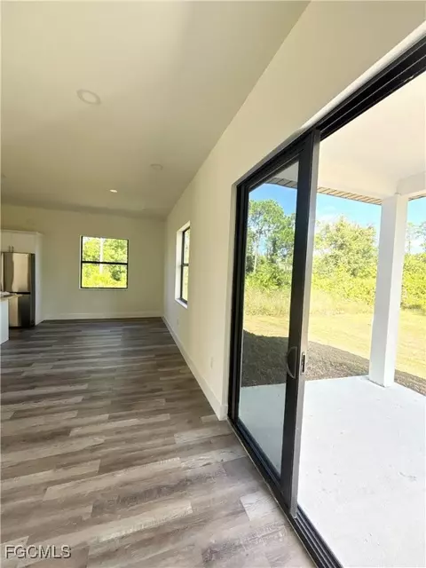 411 Eisenhower Blvd, Lehigh Acres, FL 33974 photo 10