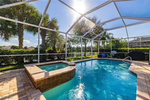 8516 Benelli Ct, Naples, FL 34114