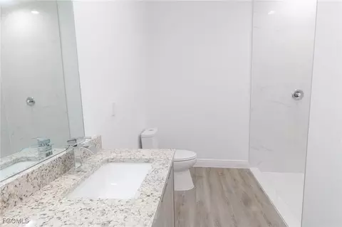 Bath - 6027 Pecan Cir, Labelle, FL 33935 photo 1 of 6