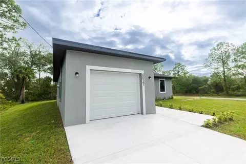 Other - 6027 Pecan Cir, Labelle, FL 33935 photo 1 of 11