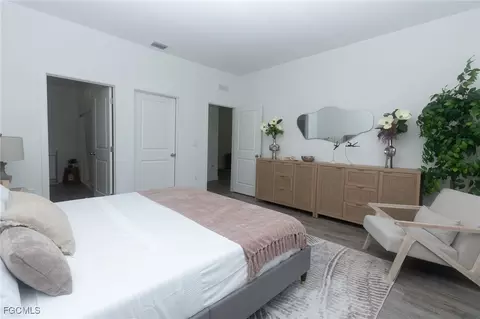 Bedroom - 6027 Pecan Cir, Labelle, FL 33935 photo 8 of 12