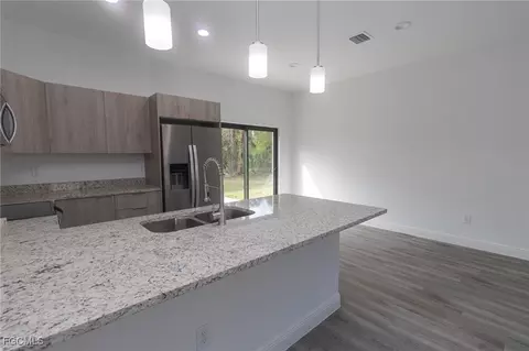 Kitchen - 6027 Pecan Cir, Labelle, FL 33935 photo 3 of 8