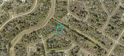 652 Stanwin Loop, Lehigh Acres, FL 33972