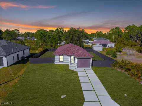 616 Parker Ave S, Lehigh Acres, FL 33974