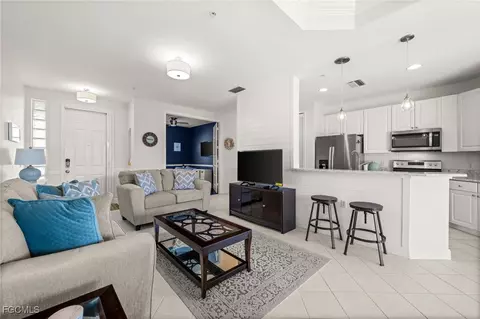 1340 Sweetwater Cv #202, Naples, FL 34110
