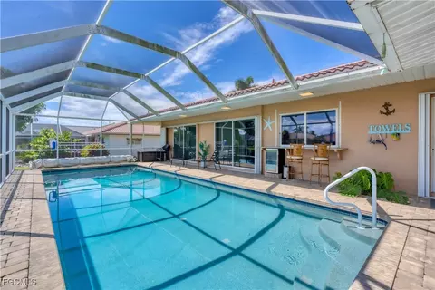 890 Coronado Dr, Punta Gorda, FL 33950