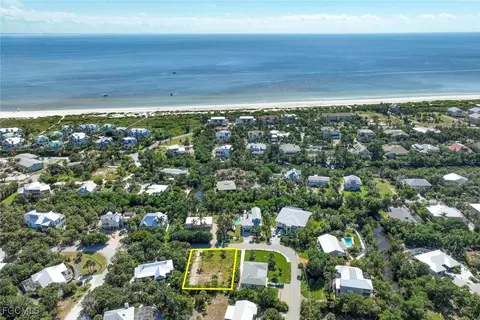 524 Lagoon Dr, Sanibel, FL 33957