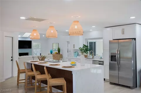 1224 Kittiwake Cir, Sanibel, FL 33957