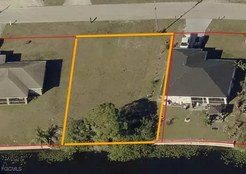 1720 NE 12th Ter, Cape Coral, FL 33909
