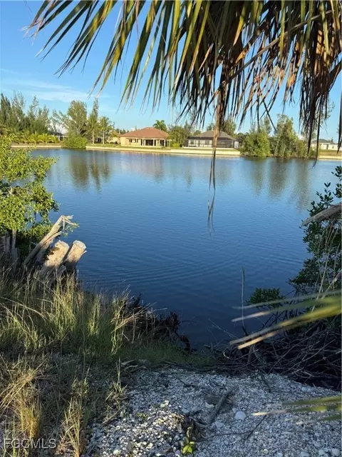 2313 NW 44th Pl, Cape Coral, FL 33993