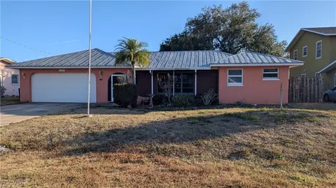 1426 SE 19th Ln, Cape Coral, FL 33990