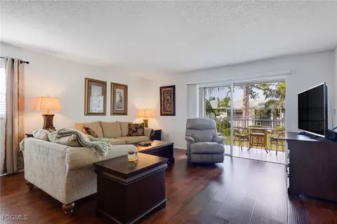7056 Nantucket Cir #8, North Fort Myers, FL 33917