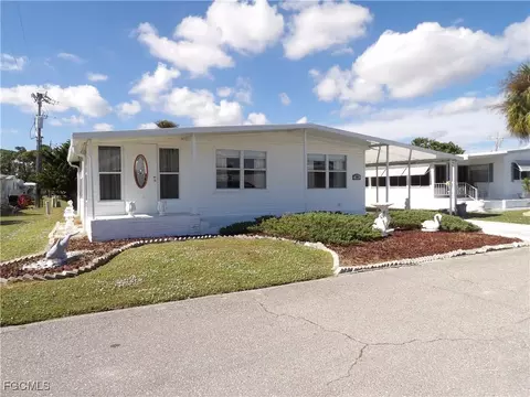 301 Twig Ct N, North Fort Myers, FL 33917