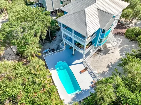 4560 Conch Shell Dr, Captiva, FL 33924 photo 3