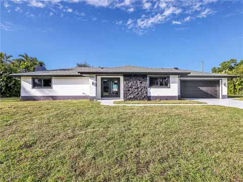 1365 Kingswood Ct, Fort Myers, FL 33919