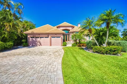 1255 Sand Castle Rd, Sanibel, FL 33957