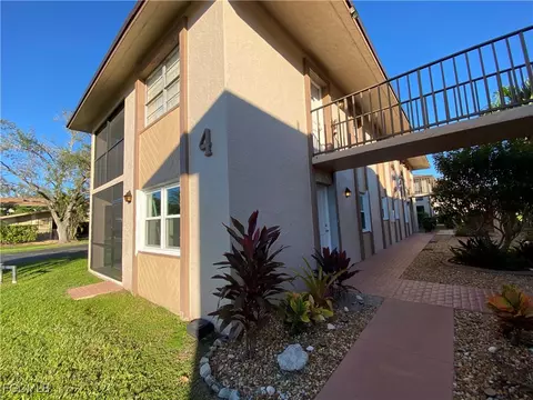 16881 Davis Rd #412, Fort Myers, FL 33908