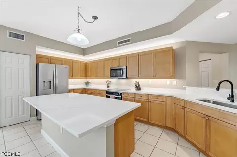 14250 Royal Harbour Ct #318, Fort Myers, FL 33908