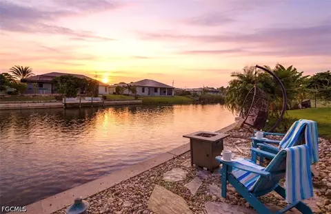 219 SE 1st Pl, Cape Coral, FL 33990