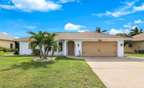 304 Kamal Pkwy, Cape Coral, FL 33904