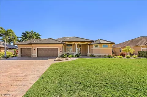 11954 Prince Charles Ct, Cape Coral, FL 33991