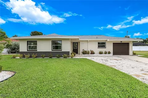 3137 SE 22nd Ave, Cape Coral, FL 33904