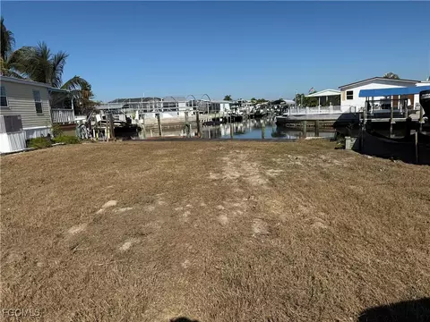 3874 Dewberry Ln, Saint James City, FL 33956