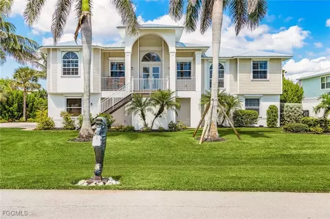 3351 Barra Cir, Sanibel, FL 33957