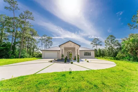 717 Calvin Ave, Lehigh Acres, FL 33972