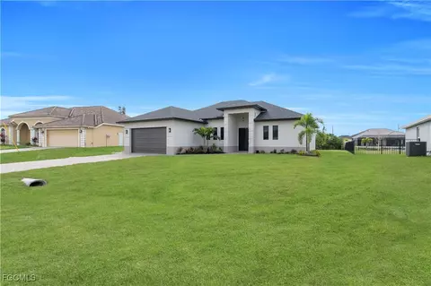626 NE 8th St, Cape Coral, FL 33909