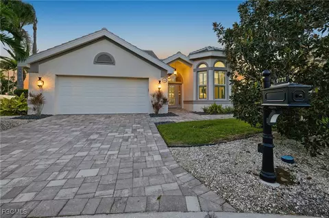 9721 Keel Ct, Fort Myers, FL 33919
