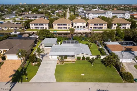 5128 York Ct, Cape Coral, FL 33904