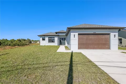 5504 Beauty St, Lehigh Acres, FL 33971