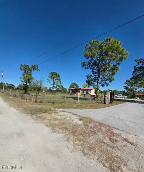 1860 Poinsettia Ave, Lehigh Acres, FL 33972