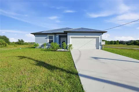 8002 Mill Ct, Labelle, FL 33935