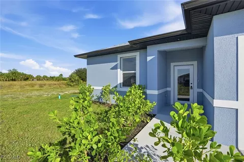 8002 Mill Ct, Labelle, FL 33935 photo 2