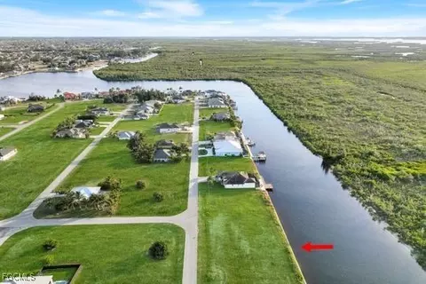 2804 NW 46th Ave, Cape Coral, FL 33993