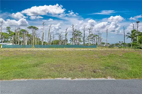 7176 Vassar Dr, Fort Myers, FL 33908