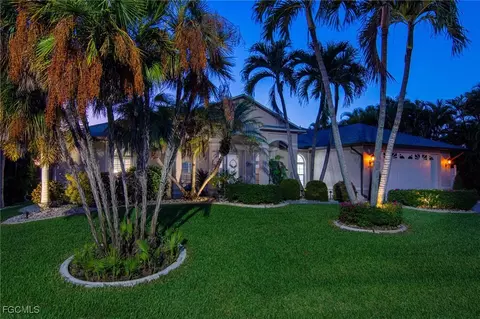 4934 SW 2nd Pl, Cape Coral, FL 33914