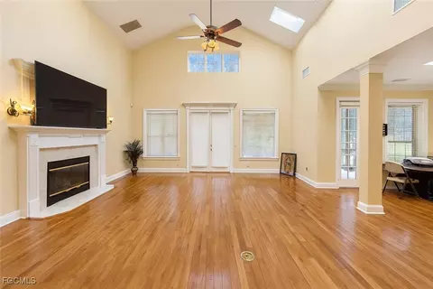 Living - 965 Stenstrom Rd, Wauchula, FL 33873 photo 1 of 2